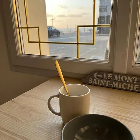 Ma A La De Dunkerque, Duplex Bord De Acces Direct En Rdc, Malo Les Bains