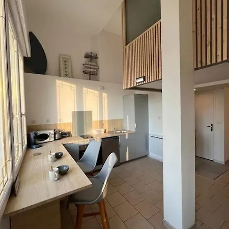 Ma A La De Dunkerque, Duplex Bord De Acces Direct En Rdc, Malo Les Bains Dunkirk
