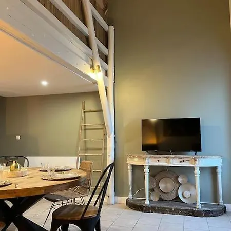 Apartment Ma A La De Dunkerque, Duplex Bord De Acces Direct En Rdc, Malo Les Bains