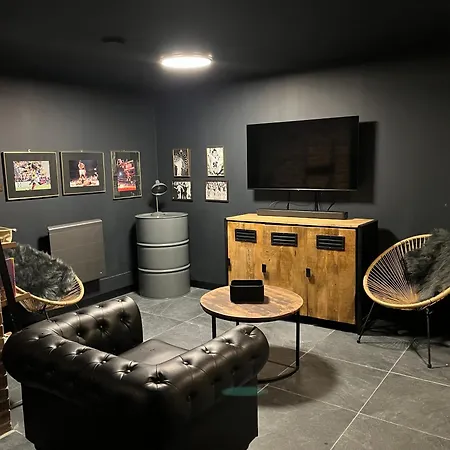 Ma A La De Dunkerque, Duplex Bord De Acces Direct En Rdc, Malo Les Bains * Dunkirk